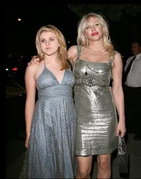 Inilah Kekompakan Courtney Love dan Frances Bean Cobain