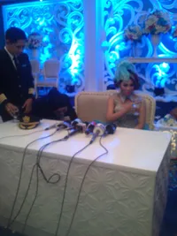 Inilah Potret Pernikahan Fitri Carlina, 'Terbang di Udara'