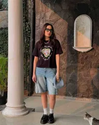 Intip Outfit Kece Ala Satine Zaneta, Cocok Banget untuk Inspirasi Hangout Style Kamu!