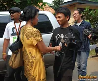 Ibu Sheila Marcia Bertandang ke Rutan Pondok Bambu