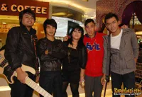 Ikmal Tobing Dan Bracky Band di Pejaten Village