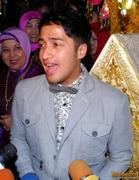 Irfan Hakim Siap Sambut Anak Kembar