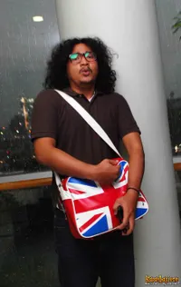 Isa Bajaj di Kampus Bina Nusantara