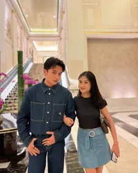 Jadi Asisten Dosen, Intip 8 Potret Terbaru Vanessa Audy Adik Perempuan Randy Martin yang Bikin Pangling