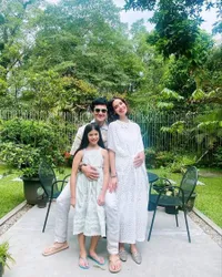 Jadi Atlet Berkuda di Usia 9 Tahun, 8 Potret Jizzy Pearl Anak Vino G Bastian dan Marsha Timothy yang Semakin Cantik Memesona