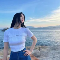 Jadi Ayam Goreng di Drama Terbaru, 10 Potret Kim Yoo Jung yang Dipilih Sebagai Aktris Korea Tercantik Usia 20-an Versi Orang Jepang