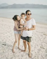 Jalan-Jalan Seru Keluarga Ringgo di Bali & Hang Out Bareng Sekala