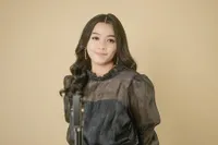Jarang Muncul di Televisi, 8 Potret Kabar Terbaru Putri Ayu IMB yang Makin Cantik Memesona - Tetap Produktif Berkarya