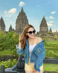 Jarang Tersorot, Ini 12 Potret Dara Rafika Eks Trio Macan yang Miliki Paras Cantik dan Tetap Memesona - Disebut Mirip Shandy Aulia