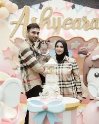 Jarang Tersorot, Potret Kedekatan Achmad Megantara dan Sang Buah Hati yang Menggemaskan