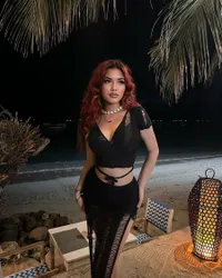 Jarang Tersorot, Potret Queennara Anak Liza Natalia Yang Beranjak Dewasa - Gaya Nyentrik dan Tindik Hidung Curi Perhatian
