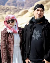 Jarang Umbar Kemesraan, Potret Ahmad Dhani dan Mulan Jameela Yang Ternyata Diam-Diam Bucin Banget - Bikin Netizen Baper