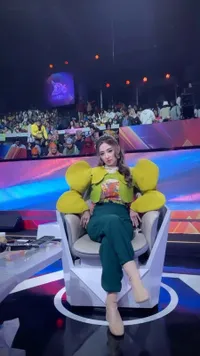 Jawab Rasa Penasaran Netizen, 8 Potret Dewi Perssik Unggah Foto Bareng Rully Sang Pilot Saat Liburan ke Bali 