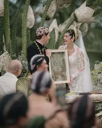 Jeda Saat Ijab Kabul Luna Maya & Maxime Diperdebatkan, Ustad Derry Sulaiman Berikan Tanggapan