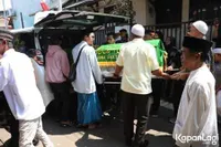 Jenazah Nina Mpok Alpa Tiba di Rumah Duka, Raffi Ahmad dan Irfan Hakim Hadir