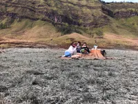 Jennifer Arnelita Rayakan 3rd Anniversary di Gunung Bromo