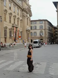 Jessica Mila Liburan di Italia, Seru Bareng Keluarga dan Bestie