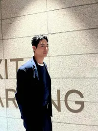 Jo In Sung Tak Nyaman Akting Romantis dengan Lawan Main Jauh Lebih Muda