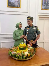 Juliana Moechtar Dampingi Suami Jalani Kenaikan Pangkat Jadi Perwira Tinggi TNI AD 