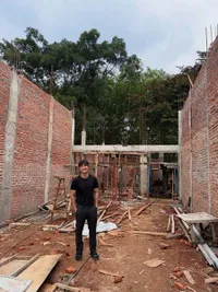 Potret Junior Roberts Pamer Rumah yang Direnovasi, Sudah Banyak Kemajuan