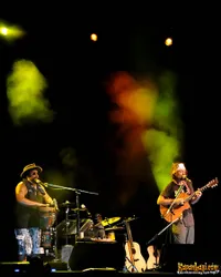 Jason Mraz Bersama Toca Rivera di Taman Bhagawan Bali