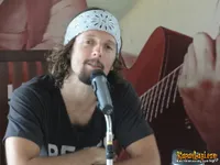 Jason Mraz di The Seminyak Beach and Resort Spa Bali