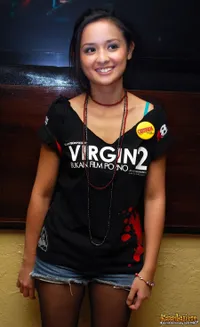 Joanna Alexandra di Launching VIRGIN 2