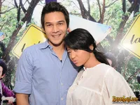 Jonathan Frizzy dan Dewi Perssik di Lokasi Syuting LAILA
