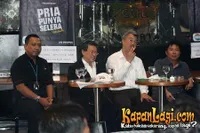 Jumpers Gudang Garam Rock Competition