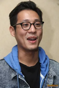 Junior Liem Bicara Soal Perjodohannya Dengan Mikha Tambayong