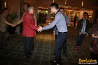 Junot Sambut Din Syamsuddin di Pemutaran Film Terbarunya