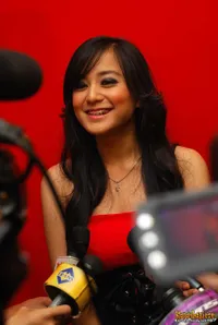 Juwita Bahar di Studio Hanggar Pancoran