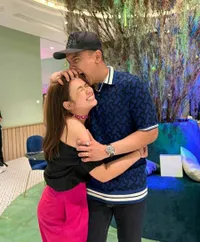 Kabar Putusnya Belum Pasti, Ini 8 Potret Rebecca Klopper dan Fadly Faisal - Saling Repost Ucapan Ultah Bikin Warganet Salfok Caption
