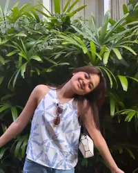 Kakinya Jadi Sorotan, 8 Potret Nia LIDA Ke Bali Bareng Beberapa Pedangdut - Faul Gayo Hingga Ridwan Naibaho