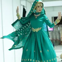 Kala Angel Lelga Pakai Gaun Mewah, Cantik Bak Putri Timur Tengah