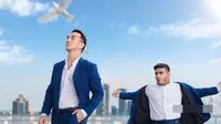 [KALEIDOSKOP 2022] Fadil Jaidi dan Joe Taslim X Head & Shoulder Sukses Terpilih Jadi Pemenang Kolaborasi Selebriti dan Brand Paling Epik Versi Kapanlagi.com di Tahun 2022