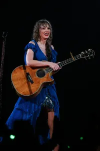KALEIDOSKOP 2023 - Taylor Swift Jadi Pemenang Hollywood Newsmaker Versi KapanLagi
