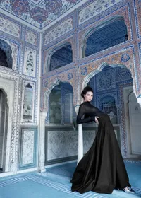 Katrina Kaif - Kendall Jenner - Sushant Singh Adu Seksi di Vogue
