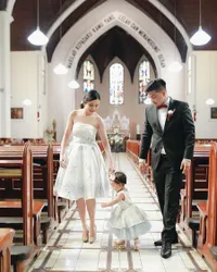 Ke Nikahan, Chelsea & Glenn Tak Kalah Romantis Dengan Pengantin