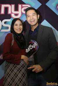 Kebahagiaan Romantis Dude - Alyssa Soebandono Menangkan Awards