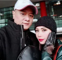 Kebersamaan Hangat Femmy Permatasari & Pacar di Dinginnya Beijing
