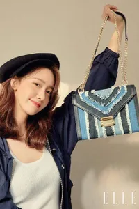 Kecenya Yoona SNSD Pamer Koleksi Anyar Michael Kors di Elle Korea