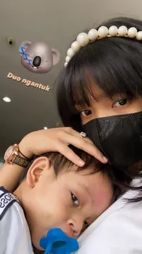 Keceriaannya Perlahan Kembali, 7 Potret Baby Gala Mulai Lincah Bermain - Senyumnya Begitu Berharga
