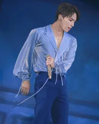 Kecocokan Cewek Libra dengan Dino SEVENTEEN si Aquarius dalam Pandangan Zodiak