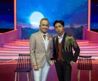 Kedua Orantuanya Jatuh Sakit, 8 Potret Hangat Betrand Peto Bersama Ruben Onsu dan Sarwendah - Menangis Saat Pamerkan Piala