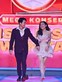 Kemesraan Melly Lee dan Arbil DA7, Saling Goda di Lagu 'Kasmaran'