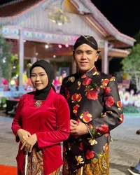 Kerap Dijodohkan Dengan Selfi Yamma, 8 Potret Iqhbal Juara LIDA yang Juga Dokter Umum di Padang Pariaman
