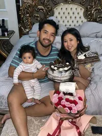 Kiky Saputri Dapat Papan Bunga Ultah Nyeleneh dari Andre Taulany, Bikin Orang Puyeng!