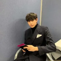 Kim Young Dae Dirumorkan Pacaran dengan Lee Naeun Jelang Wamil, Agensi Klarifikasi