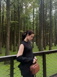 Kimberly Ryder Liburan ke Tiongkok, Foto Bareng Nailong